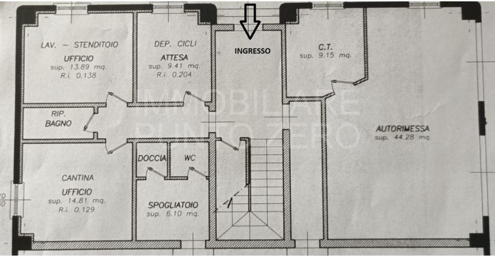 CORCAGNANO: CASA INDIPENDENTE CON ANNESSO CAPANNONE